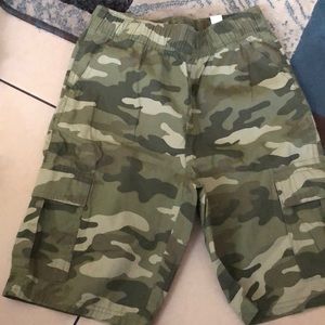 Boys size 12  cargo shorts